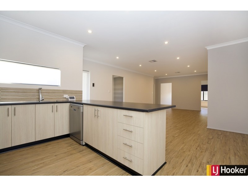 11B Loxton Street, Dudley Park WA 6210