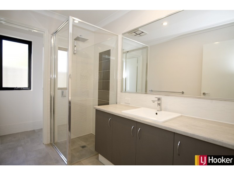 11B Loxton Street, Dudley Park WA 6210