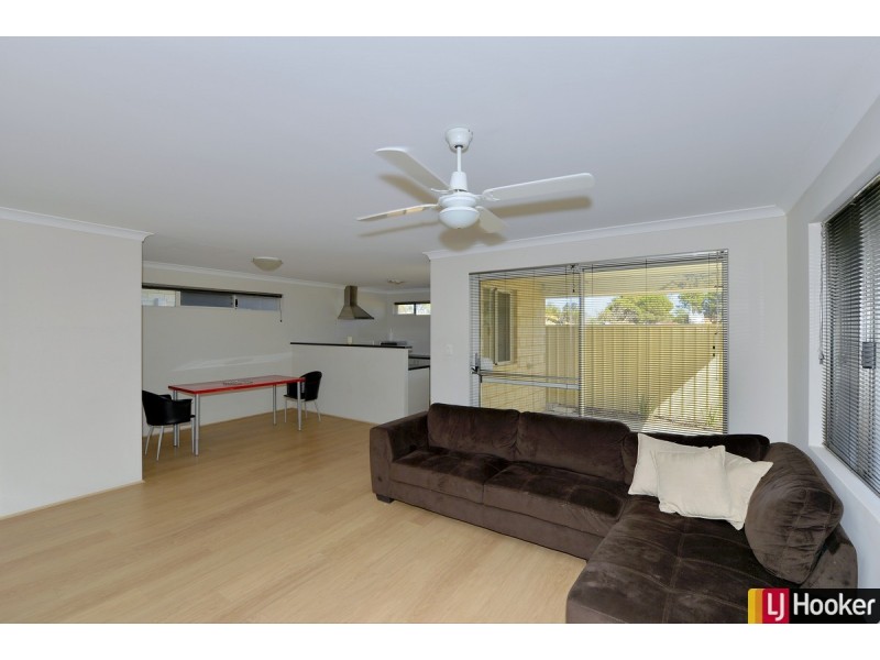 63 Leisure Way, Halls Head WA 6210