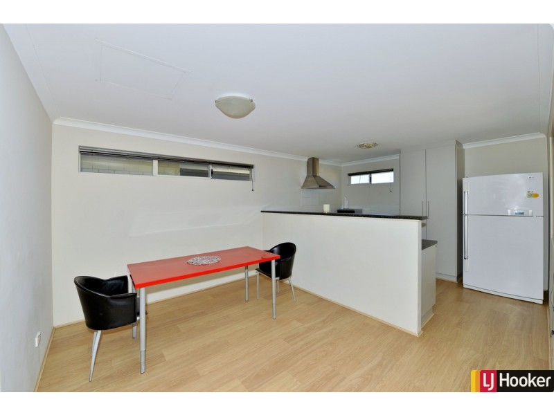 63 Leisure Way, Halls Head WA 6210