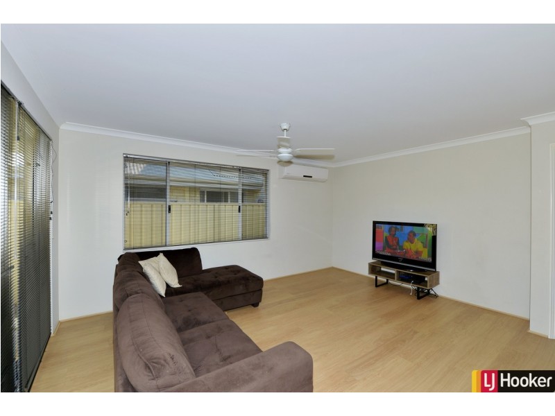 63 Leisure Way, Halls Head WA 6210