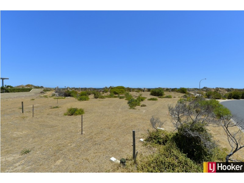 5 Petina Court, Silver Sands WA 6210