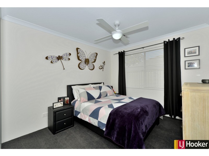 4 Dearwood Glade, Meadow Springs WA 6210