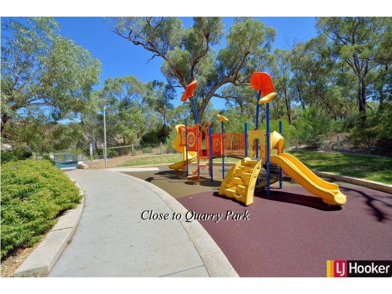 4 Dearwood Glade, Meadow Springs WA 6210