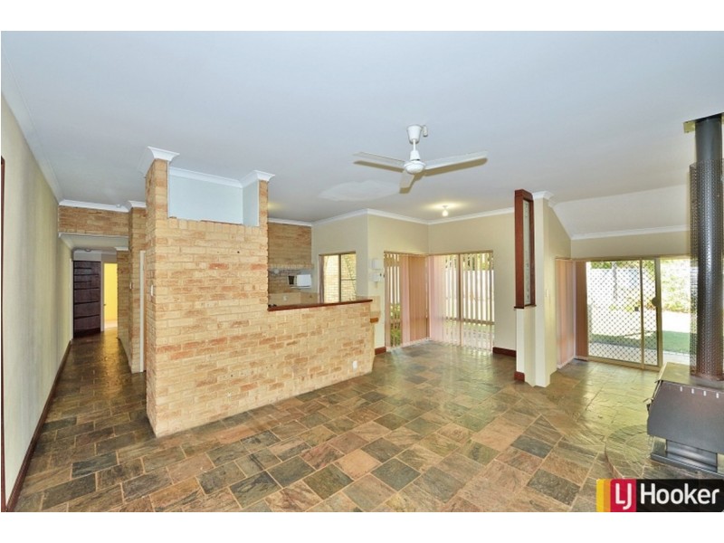 25 Balranald Street, Dudley Park WA 6210