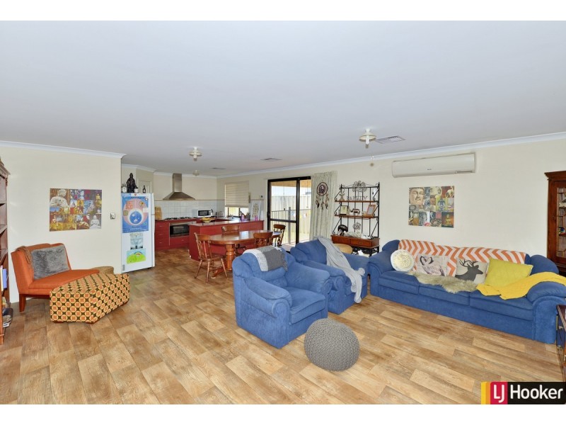5B Valentino Close, Greenfields WA 6210