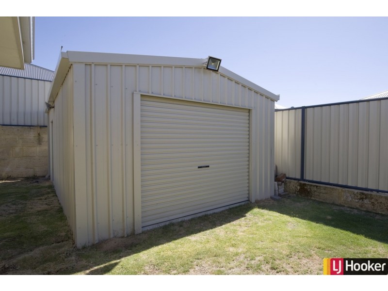 13 Bramshaw Street, Meadow Springs WA 6210