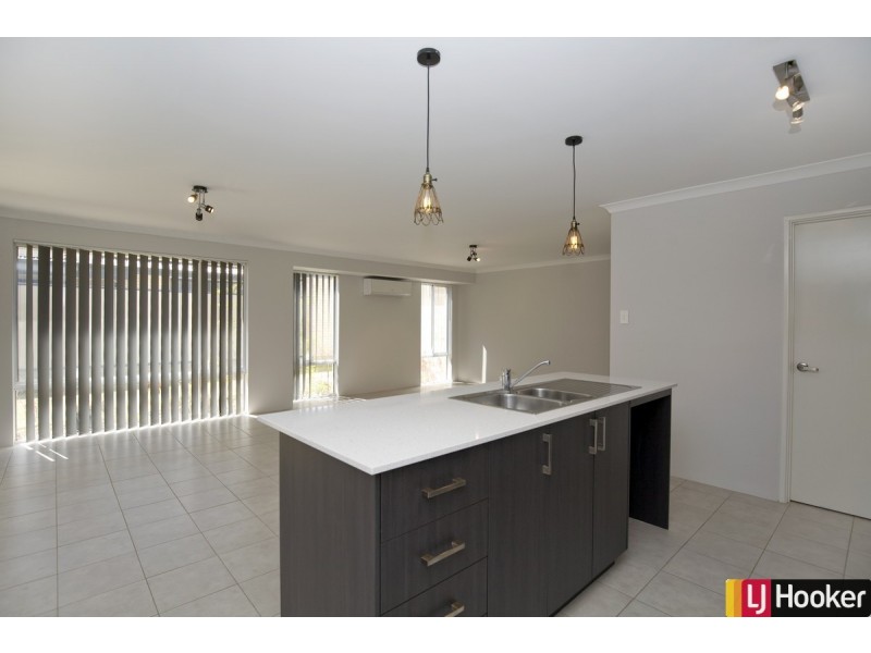 13 Bramshaw Street, Meadow Springs WA 6210