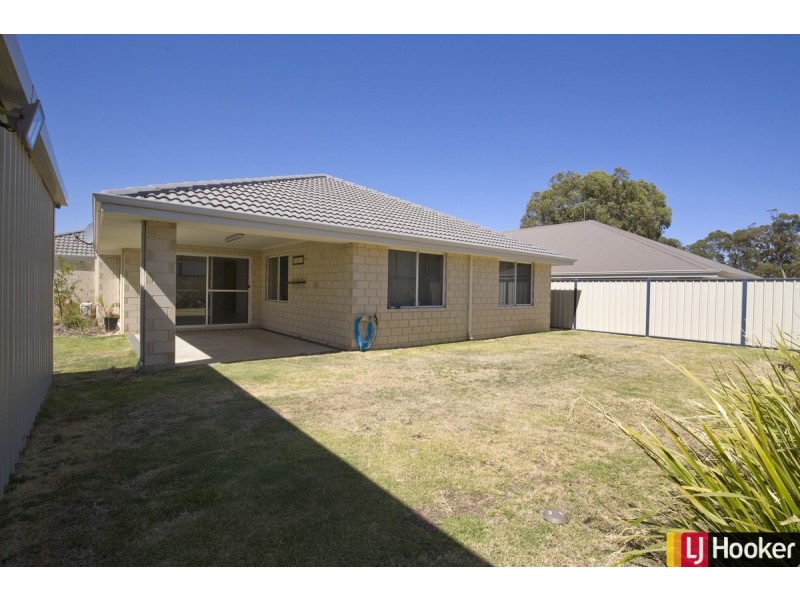 13 Bramshaw Street, Meadow Springs WA 6210
