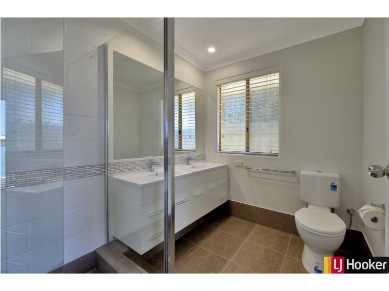 57 Blackwood Parade, Dudley Park WA 6210