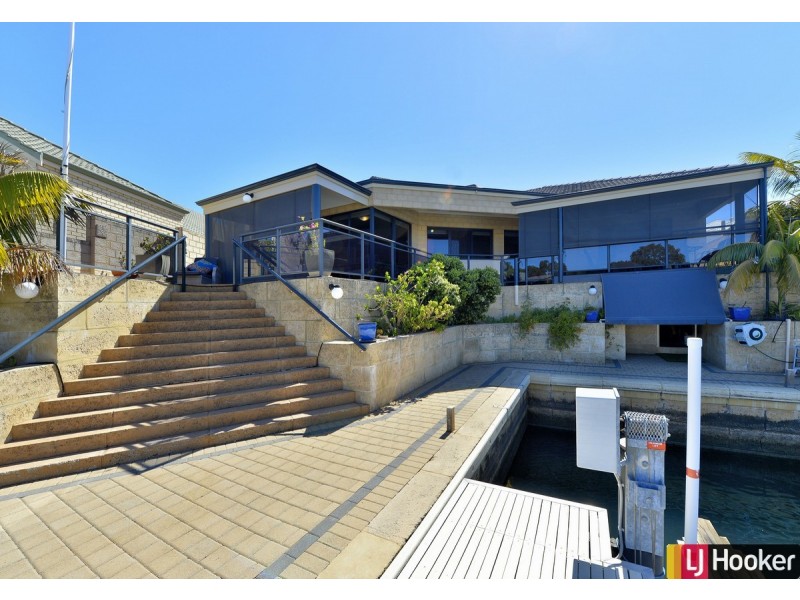 7 Aztec Island Retreat, Halls Head WA 6210