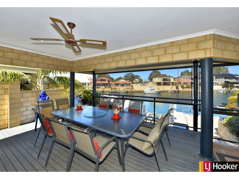 7 Aztec Island Retreat, Halls Head WA 6210
