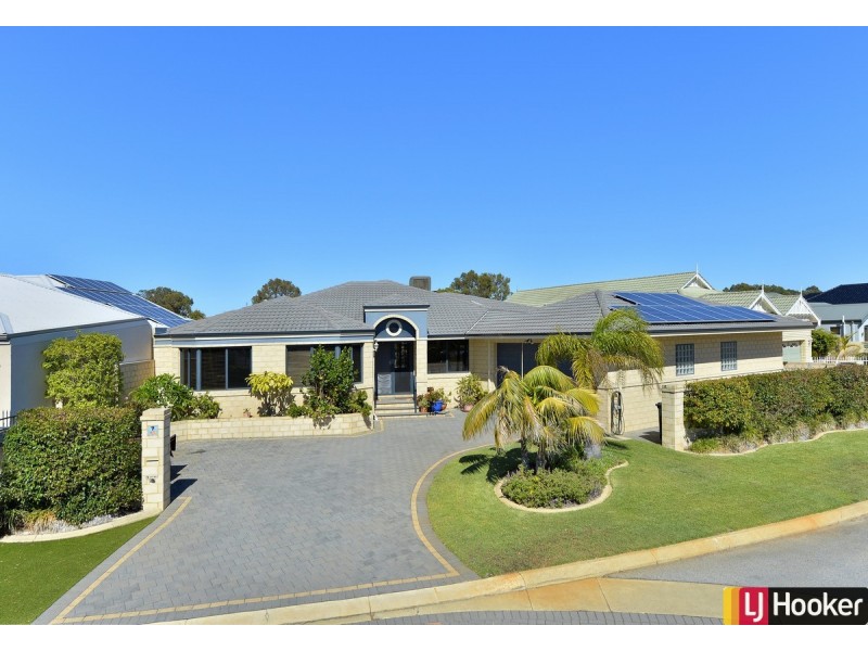 7 Aztec Island Retreat, Halls Head WA 6210