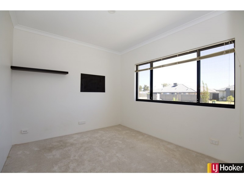 228 Lake Valley Road, Lakelands WA 6180