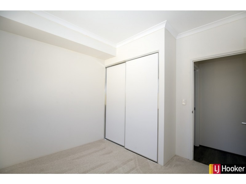 228 Lake Valley Road, Lakelands WA 6180