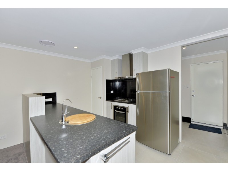 51 Thornbill Crescent, Coodanup WA 6210