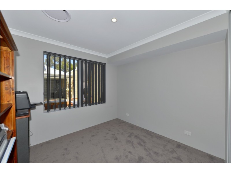 51 Thornbill Crescent, Coodanup WA 6210