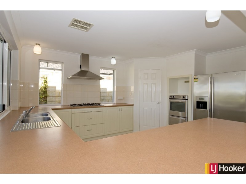 12 Fistina Ramble, Halls Head WA 6210