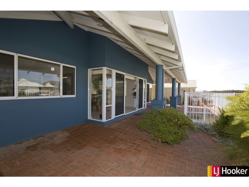 12 Fistina Ramble, Halls Head WA 6210