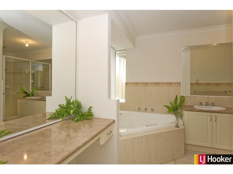 12 Fistina Ramble, Halls Head WA 6210