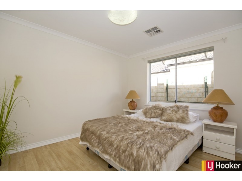 12 Fistina Ramble, Halls Head WA 6210