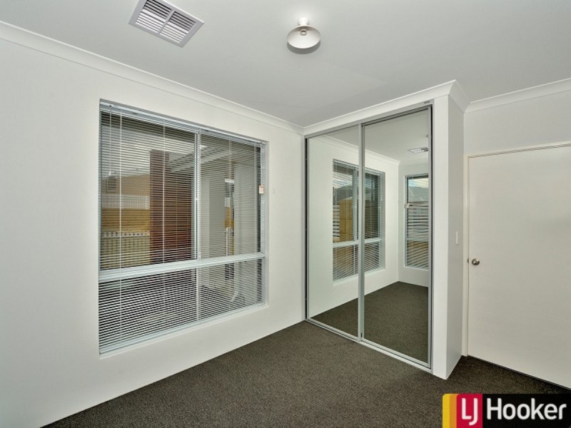 1 Tamarind Lane, Halls Head WA 6210
