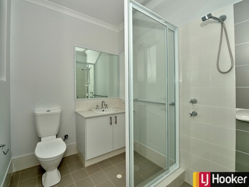 1 Tamarind Lane, Halls Head WA 6210