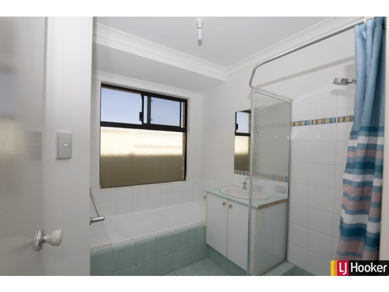 11 Rayner Promenade, Lakelands WA 6180