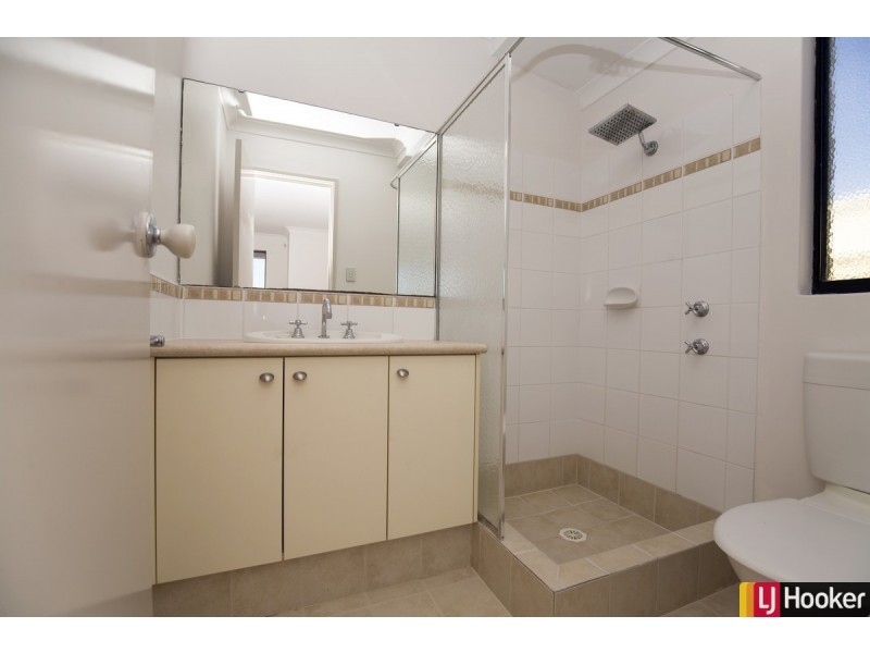 11 Rayner Promenade, Lakelands WA 6180