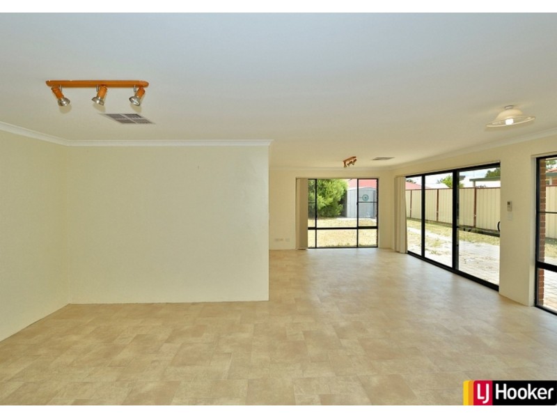 22 Garonne Turn, Port Kennedy WA 6172