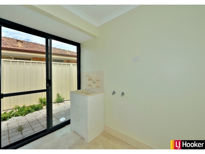 22 Garonne Turn, Port Kennedy WA 6172