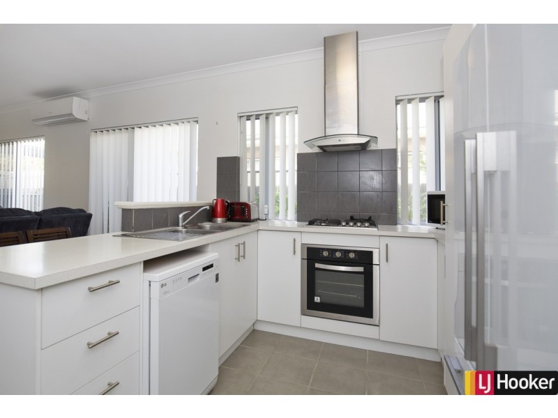 34 Whimbrel Crescent, Coodanup WA 6210