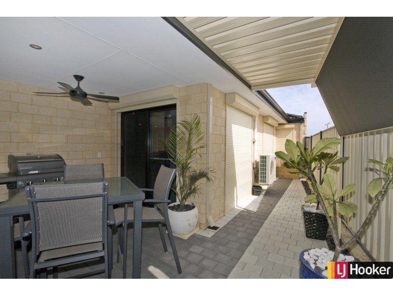 7/323 Pebble Beach Boulevard, Meadow Springs WA 6210