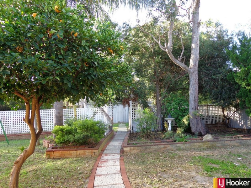 12 Roy Road, Coodanup WA 6210