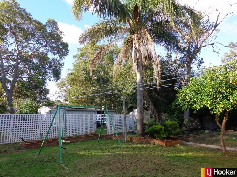 12 Roy Road, Coodanup WA 6210