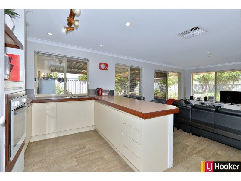 19 Pentland Crescent, Dudley Park WA 6210