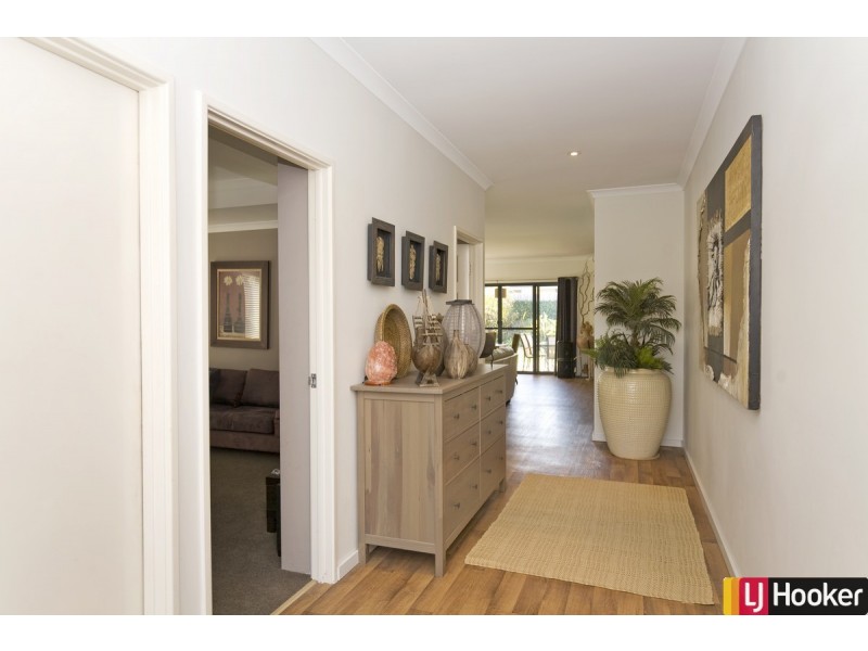 295 Peelwood Parade, Halls Head WA 6210