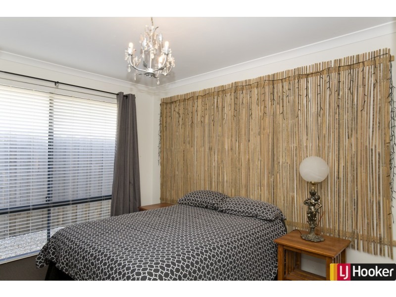 295 Peelwood Parade, Halls Head WA 6210