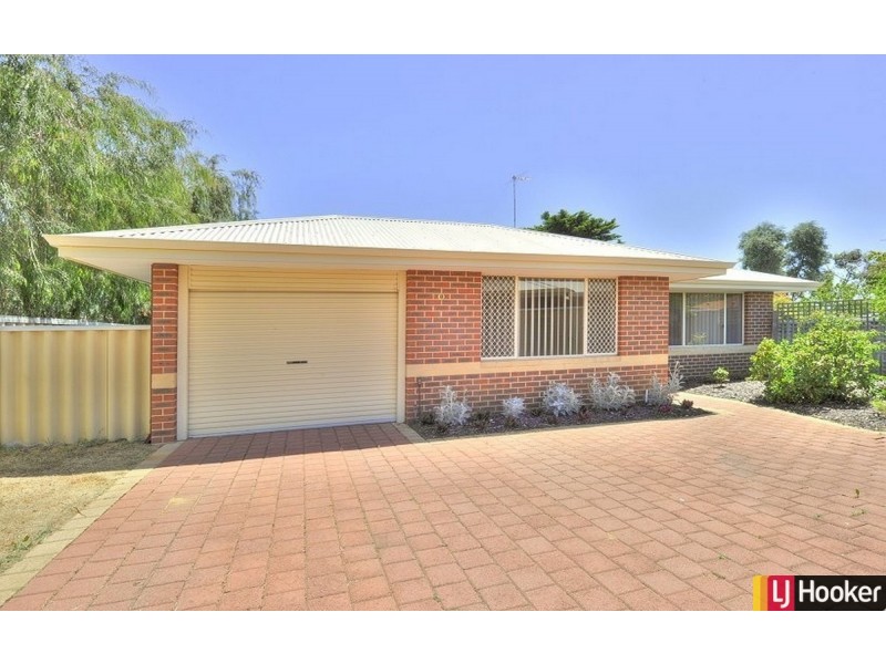 2/2 Medford Court, Meadow Springs WA 6210