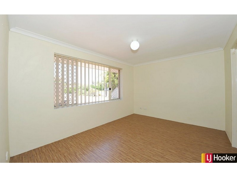 2/2 Medford Court, Meadow Springs WA 6210