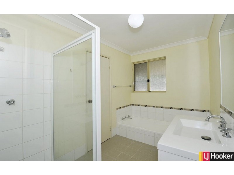 2/2 Medford Court, Meadow Springs WA 6210