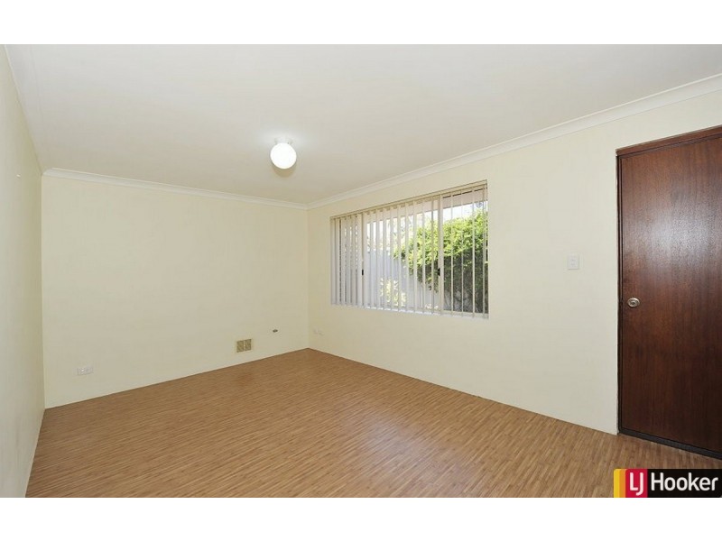 2/2 Medford Court, Meadow Springs WA 6210