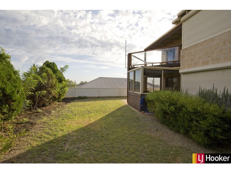 4B Merindah Meander, Falcon WA 6210