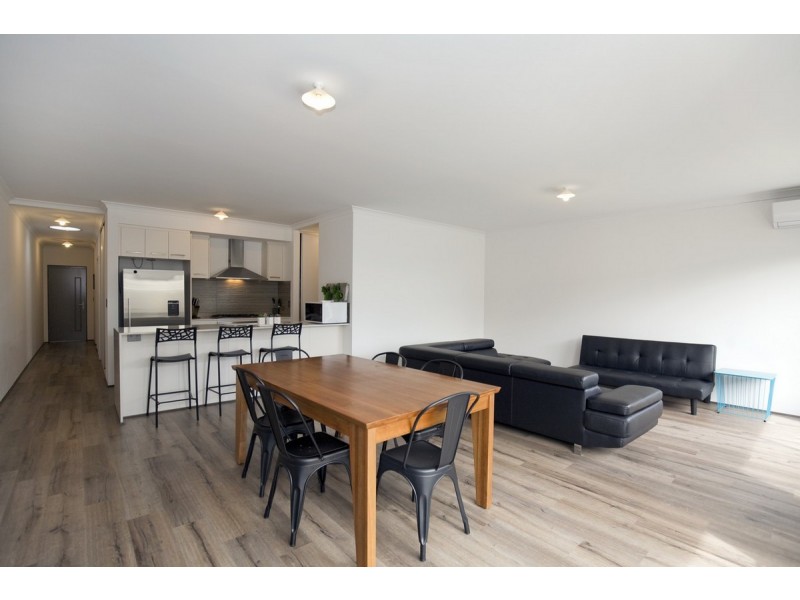 111 Bridgewater Boulevard, Erskine WA 6210