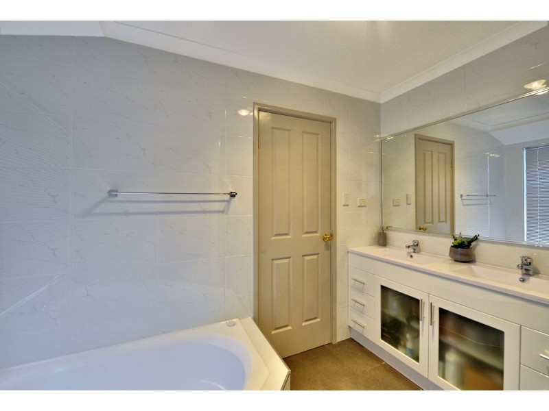 11 Sylvan Court, Singleton WA 6175