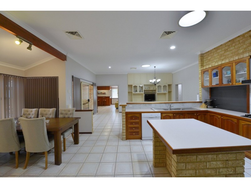 11 Sylvan Court, Singleton WA 6175