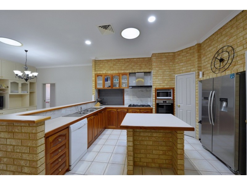 11 Sylvan Court, Singleton WA 6175