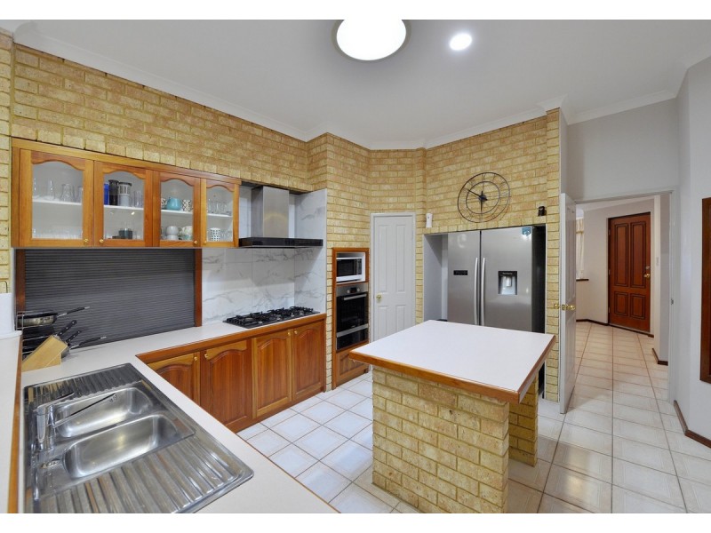 11 Sylvan Court, Singleton WA 6175