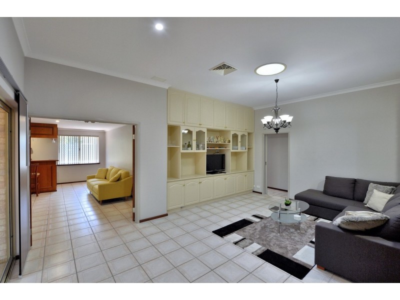 11 Sylvan Court, Singleton WA 6175