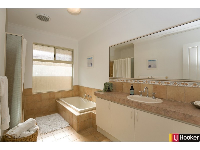 8 Glenarn Turn, Erskine WA 6210